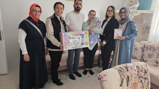 Çorum Belediyesinden anne ve bebeklere evde sağlık desteği