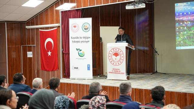 Kütahya'da 700 milyon liralık dev tarım yatırımı
Proje 7 ilçe ve 157 yerleşim yerini kapsıyor