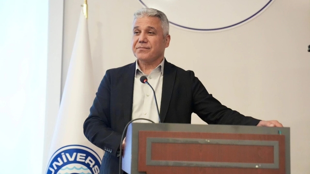 Prof. Dr. Arslan: "Veriyi kontrol eden dünyayı kontrol eder"
