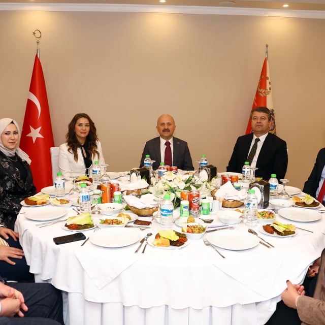 Vali Varol'a veda programı düzenlendi