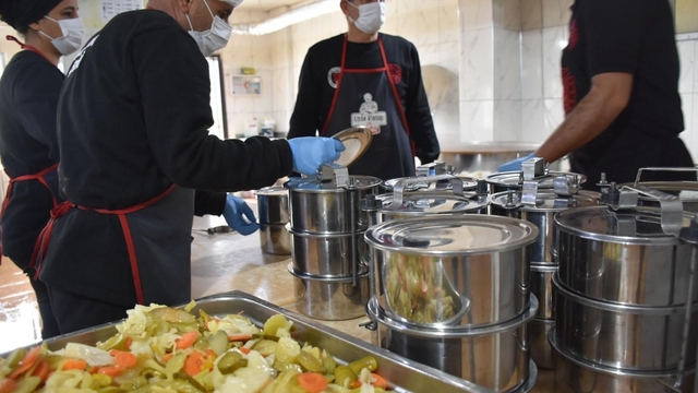Sason'da 523 aileye her gün sıcak yemek desteği