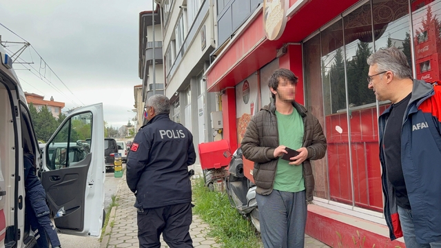 Zehirlendiği düşünülen ve ekipleri teyakkuza geçiren öğrencinin kulaklıkla uyuduğu ortaya çıktı