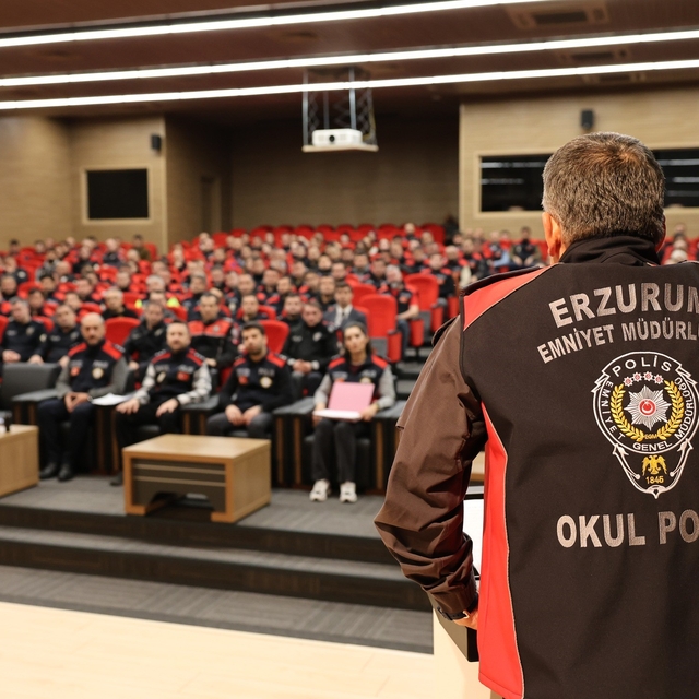 Erzurum Emniyeti'nde  "Okul Polisi" zirvesi