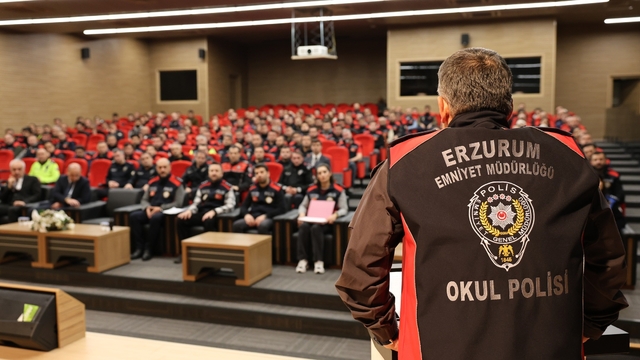Erzurum Emniyeti'nde  "Okul Polisi" zirvesi