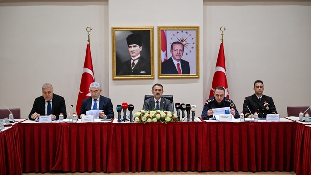 Kocaeli'de bir ayda 77 bin sürücüye trafik cezası kesildi