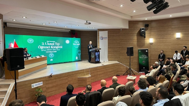 Çorum'da 3. Ulusal Tıp Öğrenci Kongresi düzenlendi