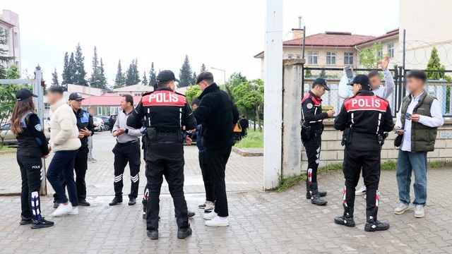 Kahramanmaraş'ta okul önlerinde sıkı denetim