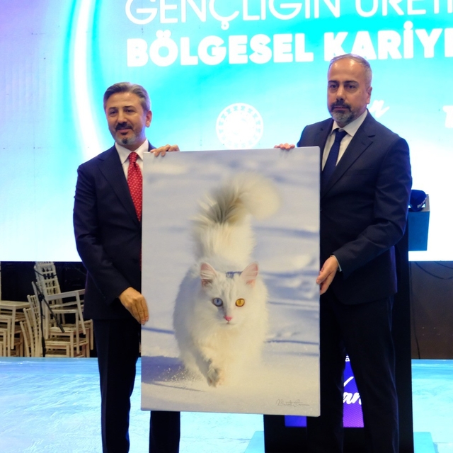 Doğu Anadolu Kariyer Fuarı kapılarını açtı