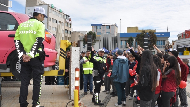 Salihli'de 'Trafik Haftası' kutlandı