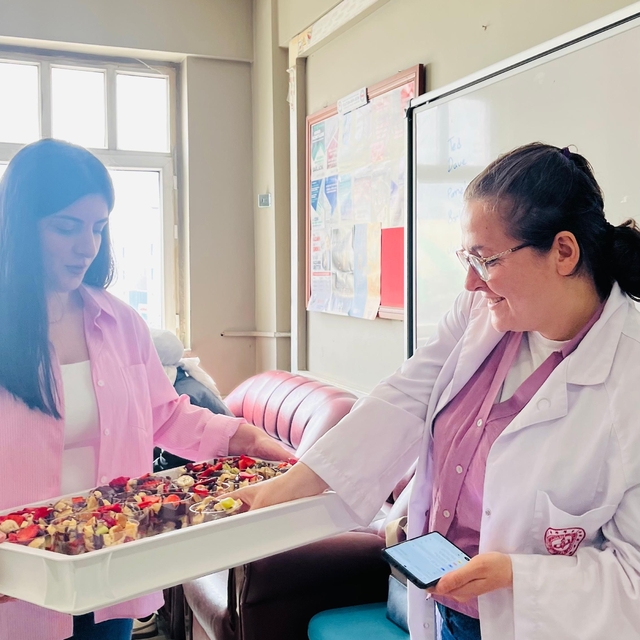 Ağrı'da gastronomi kulübünden öğretmenlere moral desteği