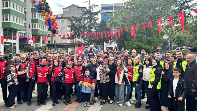Lösemiyi yenen Alparslan için gökyüzüne balon bıraktılar