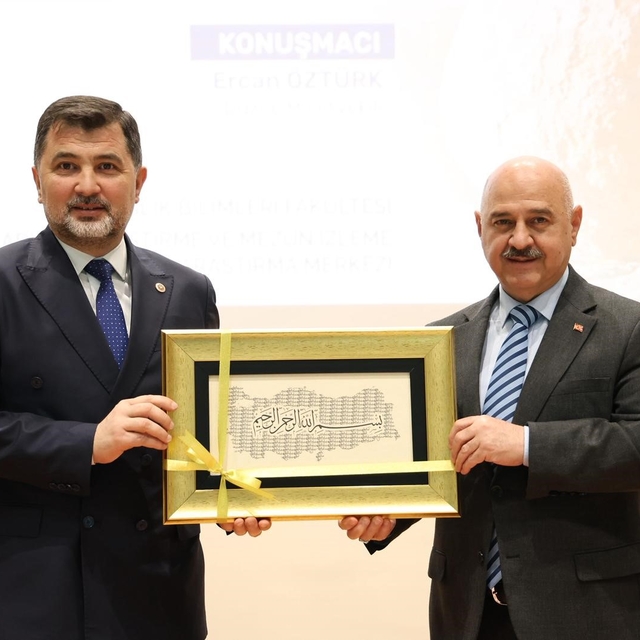 Milletvekili Öztürk "Öğrenciler isimsiz kahramanlar"