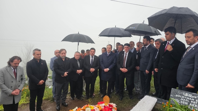 Giresun'da öldürülen genç başkan için Erbakan'dan taziye ziyareti