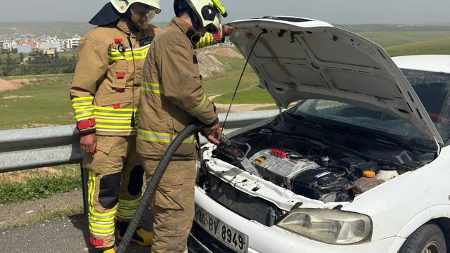 Şırnak'ta araçtaki gaz kaçağına itfaiye müdahale etti
