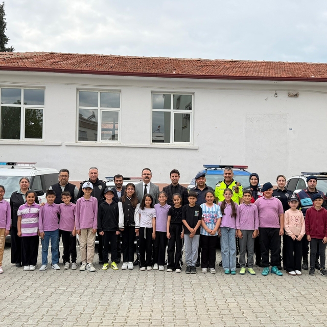 Sultanhisar'da miniklere trafik eğitimi