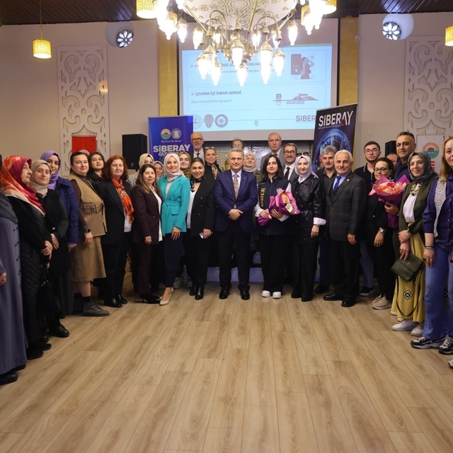 Siber tehditlere karşı bilinç çağrısı
"SİBERAY Güvenlik Semineri" gerçekleş...