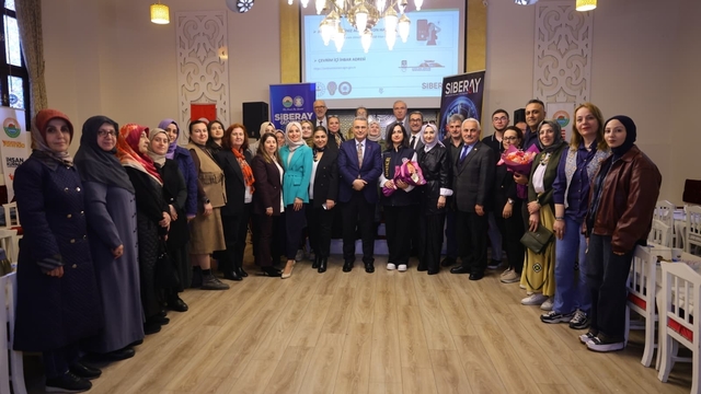 Siber tehditlere karşı bilinç çağrısı
"SİBERAY Güvenlik Semineri" gerçekleştirildi.