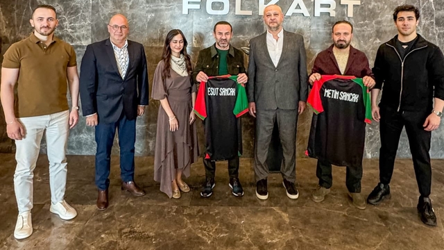 Folkart'tan, Karşıyaka'ya destekler sürüyor
