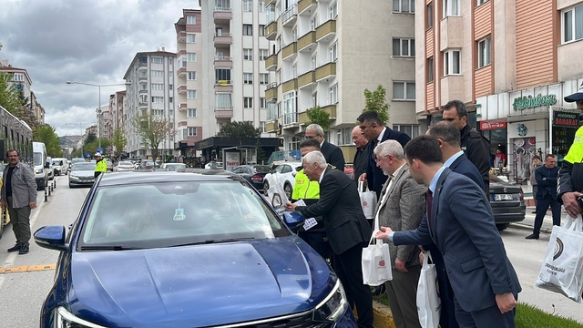 Çorum'da Trafik Haftası'nda öğrencilerle farkındalık oluşturuldu