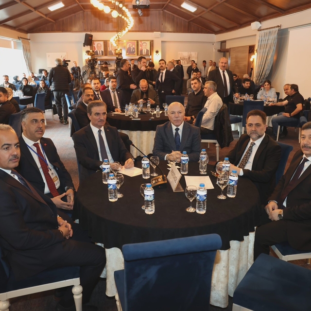 Erzurum'da deprem ve zemin zirvesi