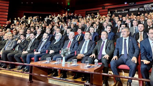 Milli Eğitim Bakanı Tekin, İmam Hatip Okulları Büyük Türkiye Şöleni'nde konuştu: