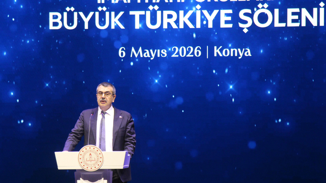 Bakan Tekin: Evlatlarımızı ekranların insafına terk etmemeliyiz