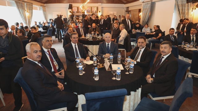 Erzurum'da deprem ve zemin zirvesi