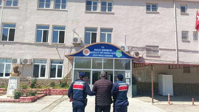 Buharkent'te 11 yıl hapis cezası ile aranan hükümlü yakalandı