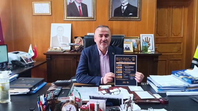 Belediye başkanından görülmemiş teşvik: 10 çocuk yapana sıfır araç, 8 çocuk yapan iş imkanı
Ordu'nun Kumru Belediye Başkanı Yusuf Yalçuva: "3'üncü çocuk için 50 bin TL, artan her çocuk için 50 bin lira destek"