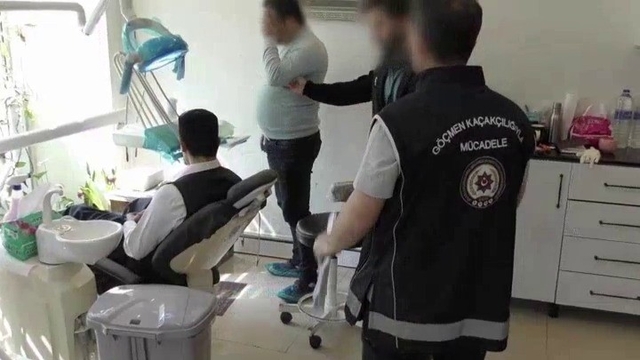 Bursa'da sahte doktor çetesi çökertildi... Evleri kaçak kliniğe çevirmişler