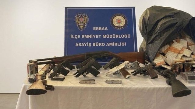 Erbaa'da silah operasyonunda cephanelik çıktı