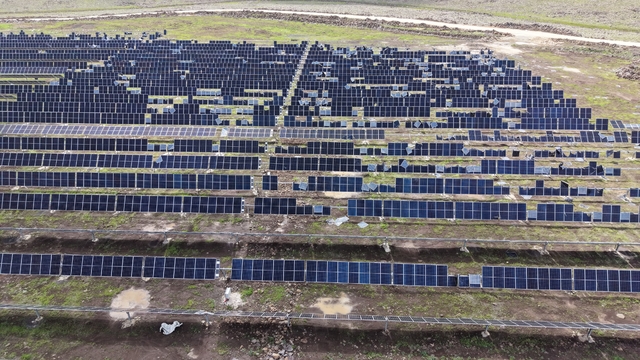 Viranşehir'de hortum güneş panellerini kullanılamaz hale getirdi