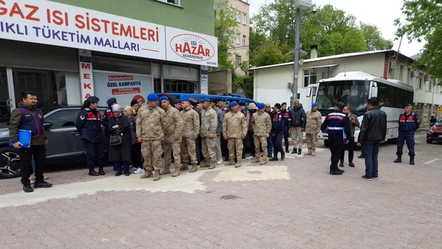 Elazığ merkezli dolandırıcılık operasyonunda yakalanan 6 şüpheli tutuklandı