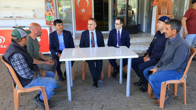 Muğla Valisi Akbıyık, Ula'da vatandaşlarla buluştu