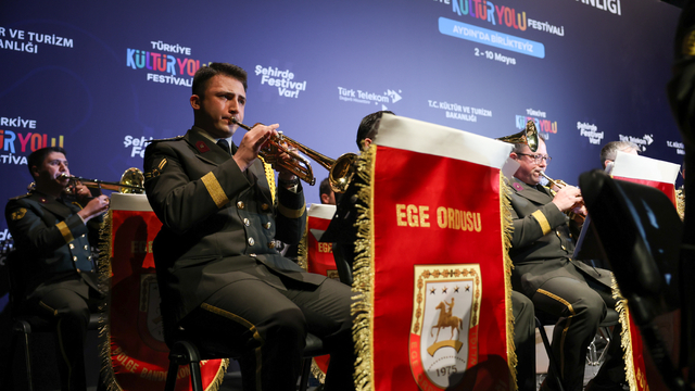 Ege Ordusu Bölge Bando Komutanlığı "Aydın Kültür Yolu Festivali"nde konser verdi