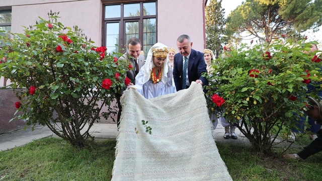 Hıdırellez ritüelleriyle bahar karşılandı