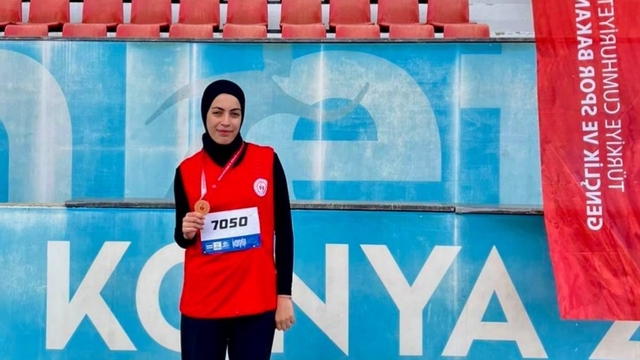 Bilecikli atletizm sporcusu Türkiye 3'üncüsü oldu