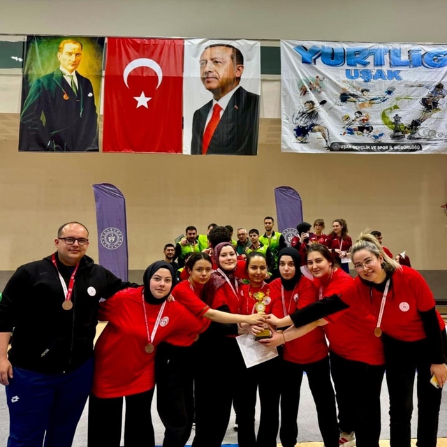Bilecik Kız Takımı Ege Bölgesi üçüncüsü oldu