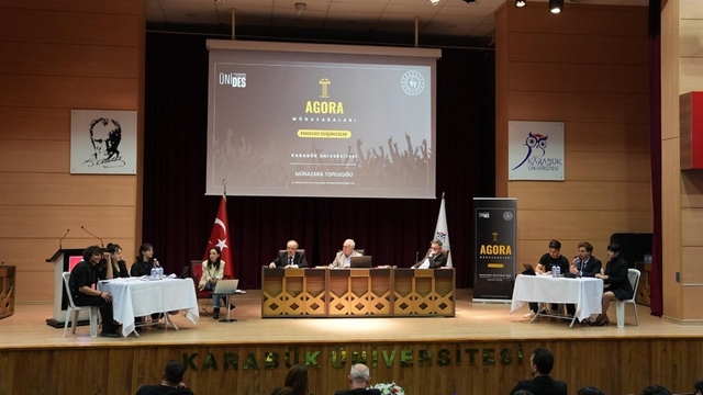 KBÜ'de "Engelsiz Düşünceler" kapsamında münazara etkinliği düzenlendi