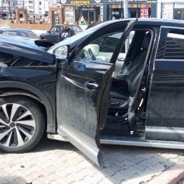 Elazığ'da trafik kazası: 3 yaralı