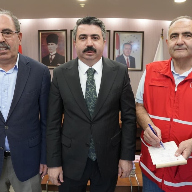 Başkan Oktay Yılmaz'dan anlamlı bağış