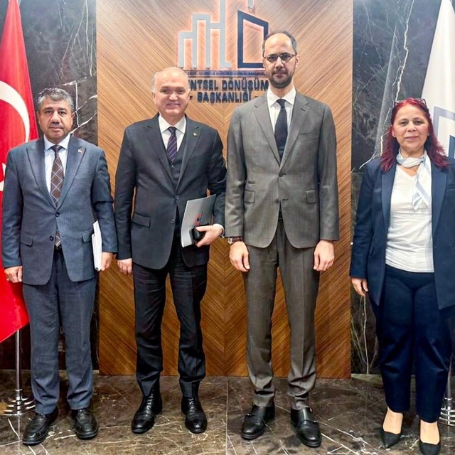 Başkan Özlü kentsel dönüşüm sürecini hızlandırıyor