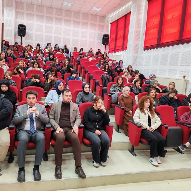 Emet MYO'da Çocuk Gelişimi konferansı
