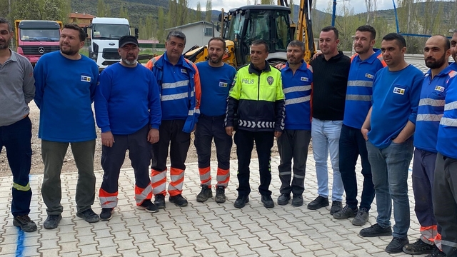 Bozkır'da saha çalışanlarına güvenli trafik eğitimi