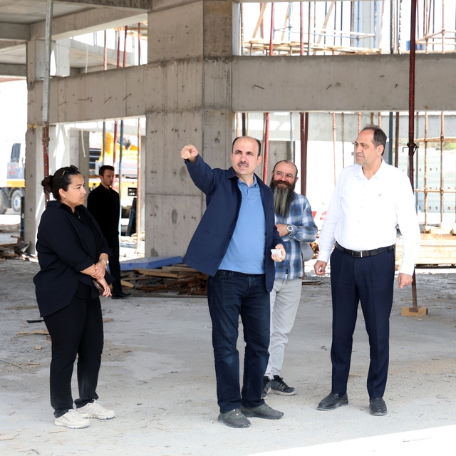 Başkan Altay: "Türbe arkası Konya'ya yakışır bir hale dönüşecek"