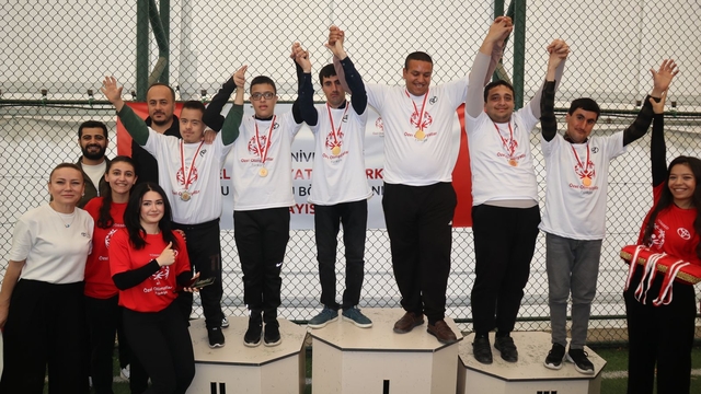 Malatya'da özel sporcular sahada iz bıraktı