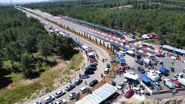 Kepez'de oto drag heyecanı başladı