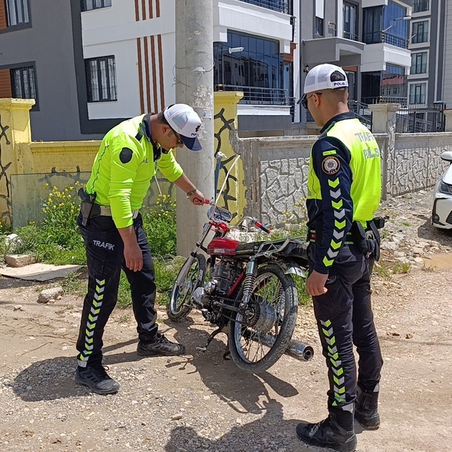 Polisten kaçan motosiklet sürücüsüne rekor ceza
