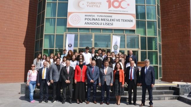 Manisa'da geleceğin meslekleri aynı çatıda buluştu