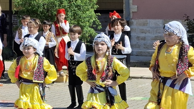 Edirne'de minik öğrencilerin gösterileri hayran bıraktı